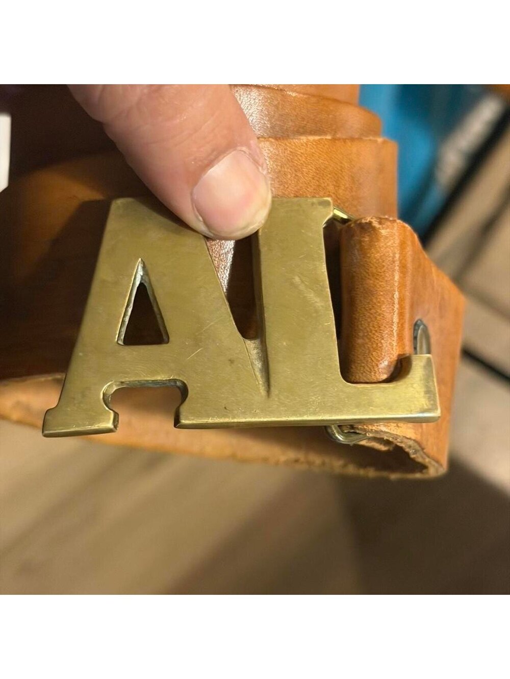 Vintage AL Brass Buckle Brown Leather Belt w Pig Embossing